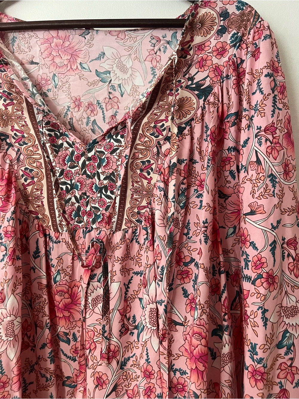 Pink Floral V-Neck Boho Blouse - Picture 2 of 7
